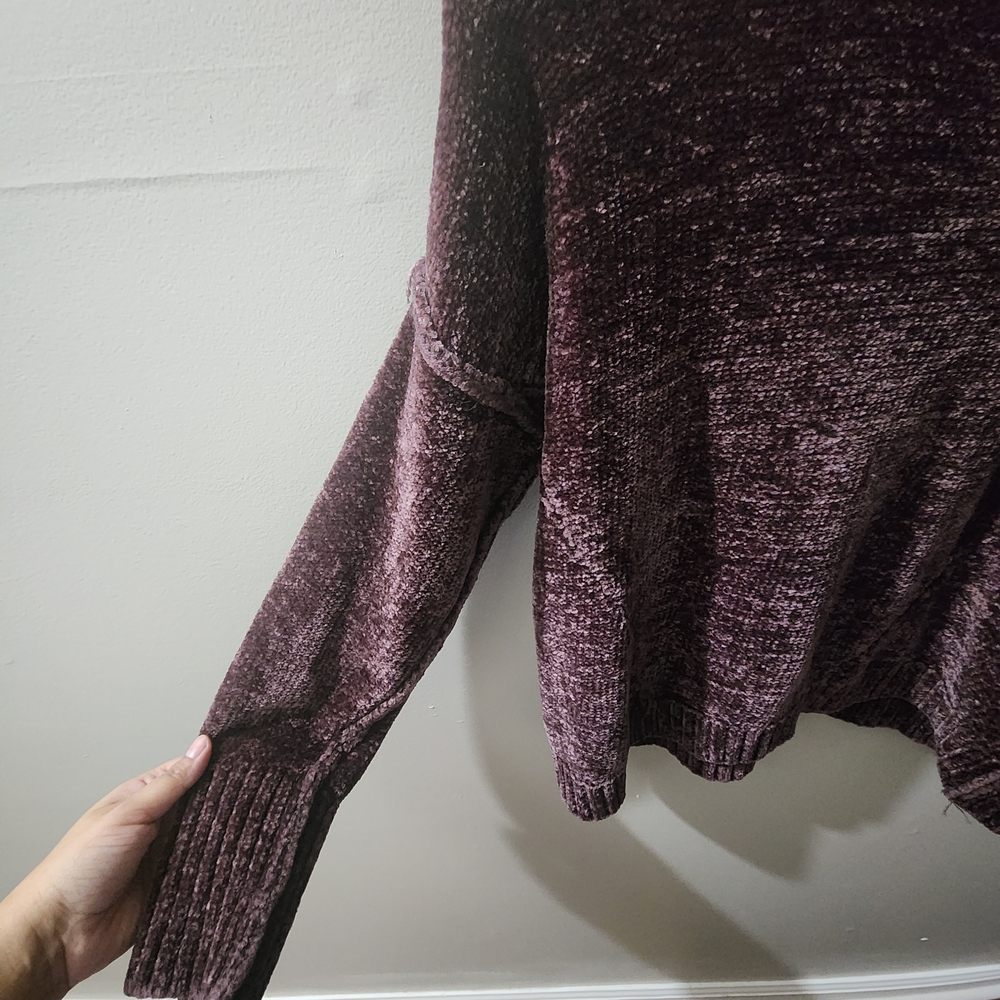 Bundle Of Sweaters - Picture 3 of 5